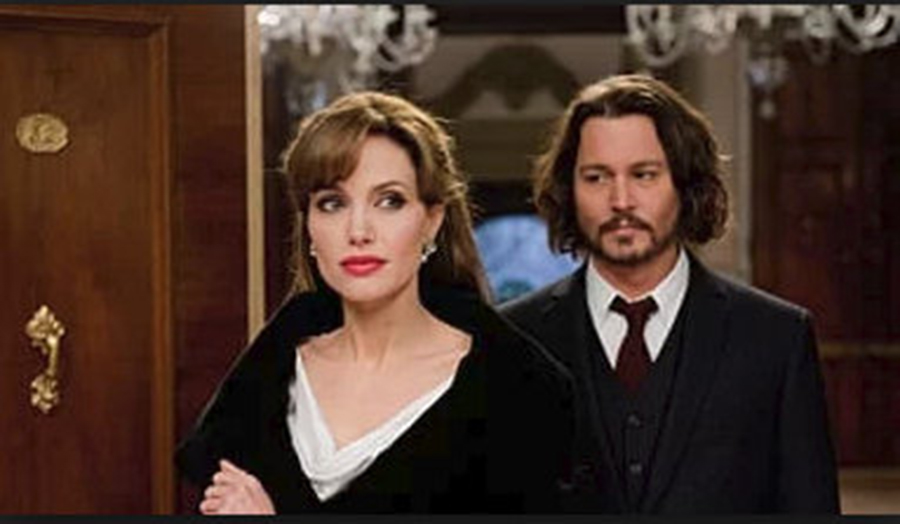 Angelina Jolie și Johnny Depp se mută împreună în Marea Britanie. Motivul pentru care au luat această decizie