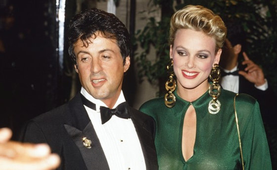 Cum arată fosta soție a lui Sylvester Stallone însărcinată la 54 de ani