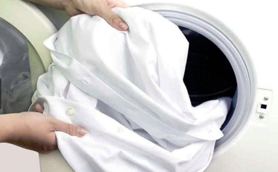 Sfaturi utile care te pot ajuta sa redai albul hainelor