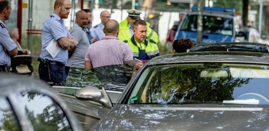 Germania: Romanii si bulgarii se duc sa-si ia ajutorul social cu BMW si Porsche. Politia le-a confiscat masinile