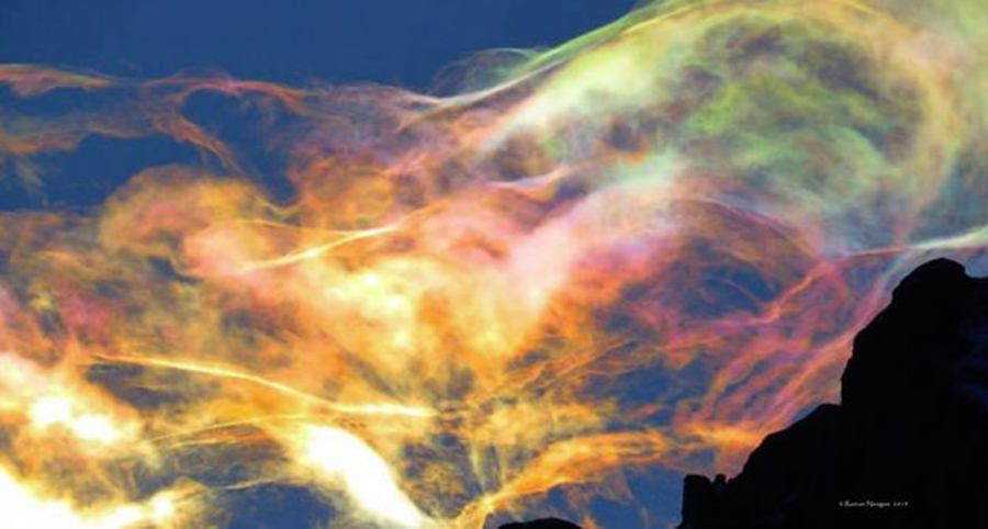 Fabulosul fenomen natural surprins în Bucegi, asemănător aurorelor polare