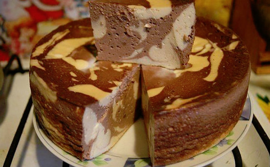Reteta pentru cheesecake de marmură “Zebră” – Nu necesită mult timp pentru pregătire