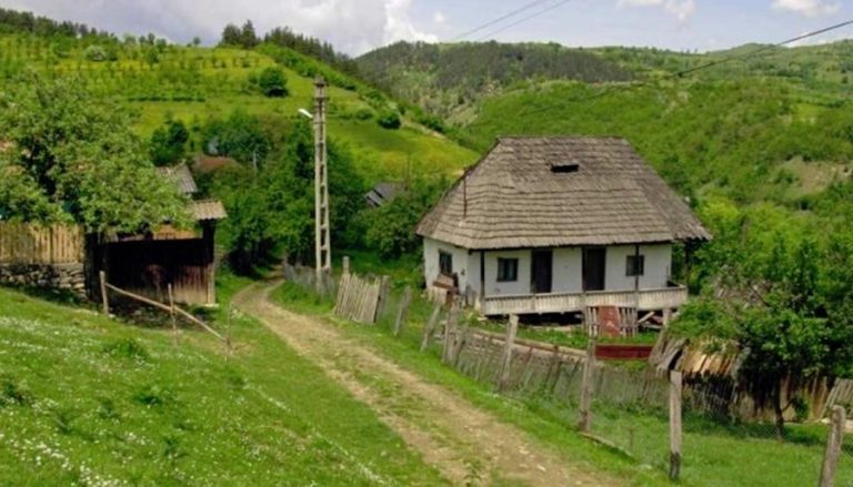 Cel Mai Vechi Sat Din România Acum A Devenit Un Adevărat Paradis Turistic Stiri Actuale 0101