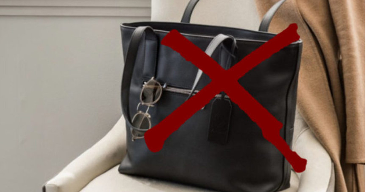 16 reguli noi din codul bunelor maniere de care să ții cont – Nu așeza o geantă de mână în poală sau pe scaun