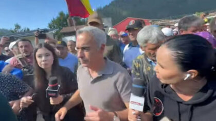 Calin Georgescu nu s-a retras....